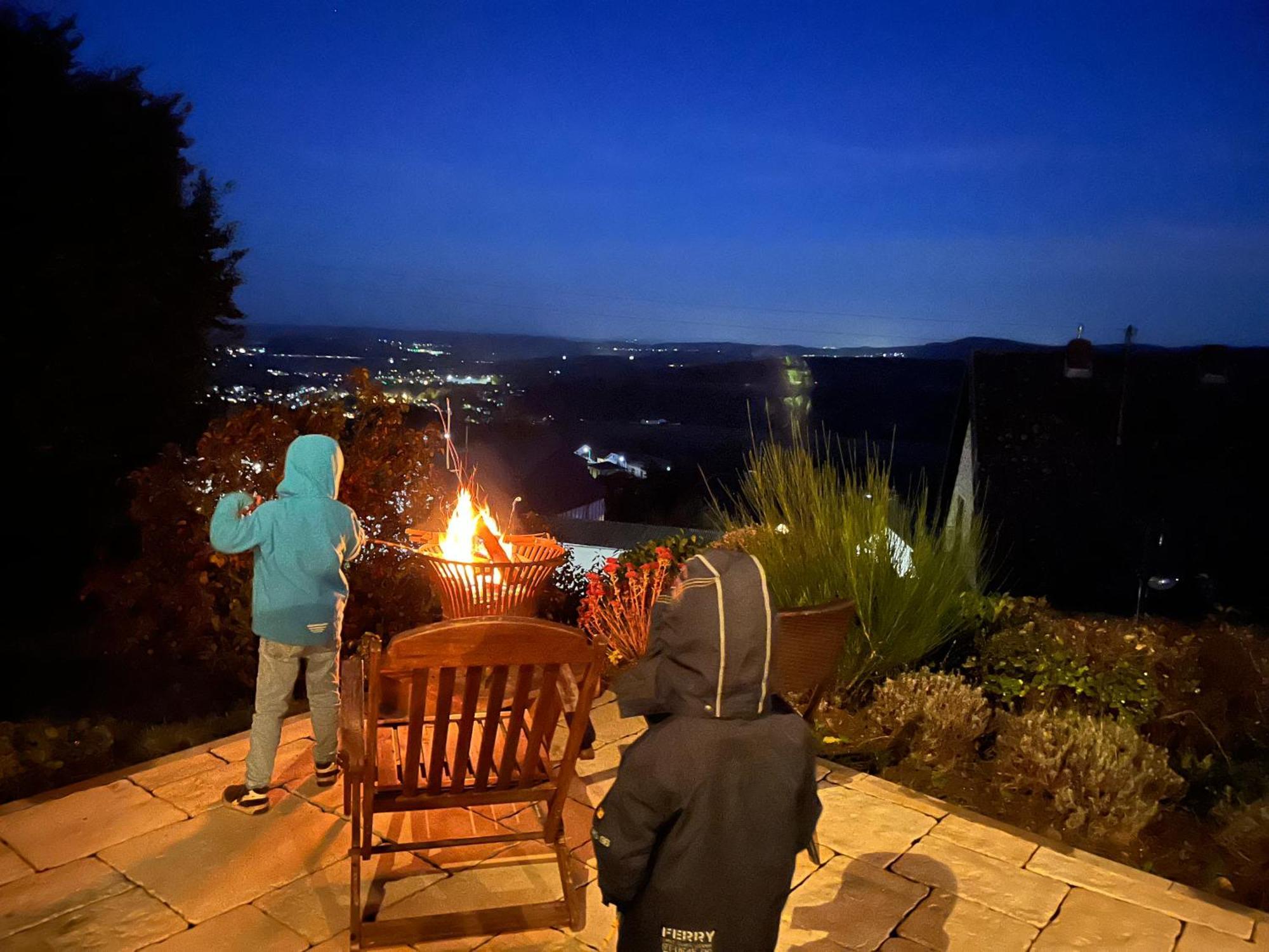 Eifel Landhaus Panoramablick Unter Der Burg Olbrueck Mit Sauna Hottub Grosser Terrasse Und Garten Ideal Fuer Familien Niederdürenbach Esterno foto